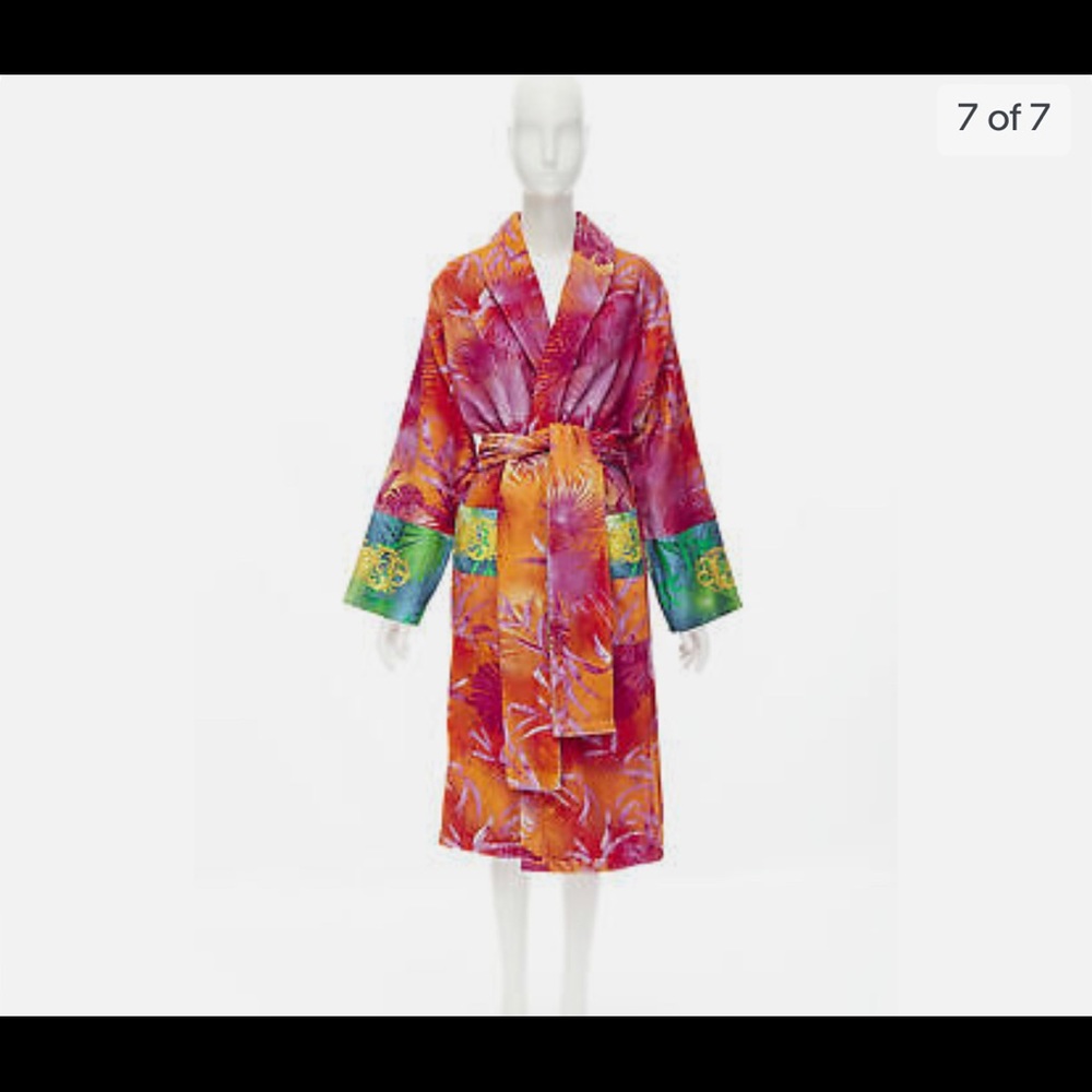 VERSACE pink Jungle print green Medusa Barocco trim robe wore once size XXL